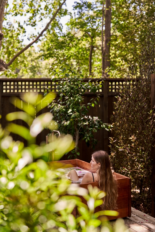 Redwood soaking tubs a Dawn Ranch Spa