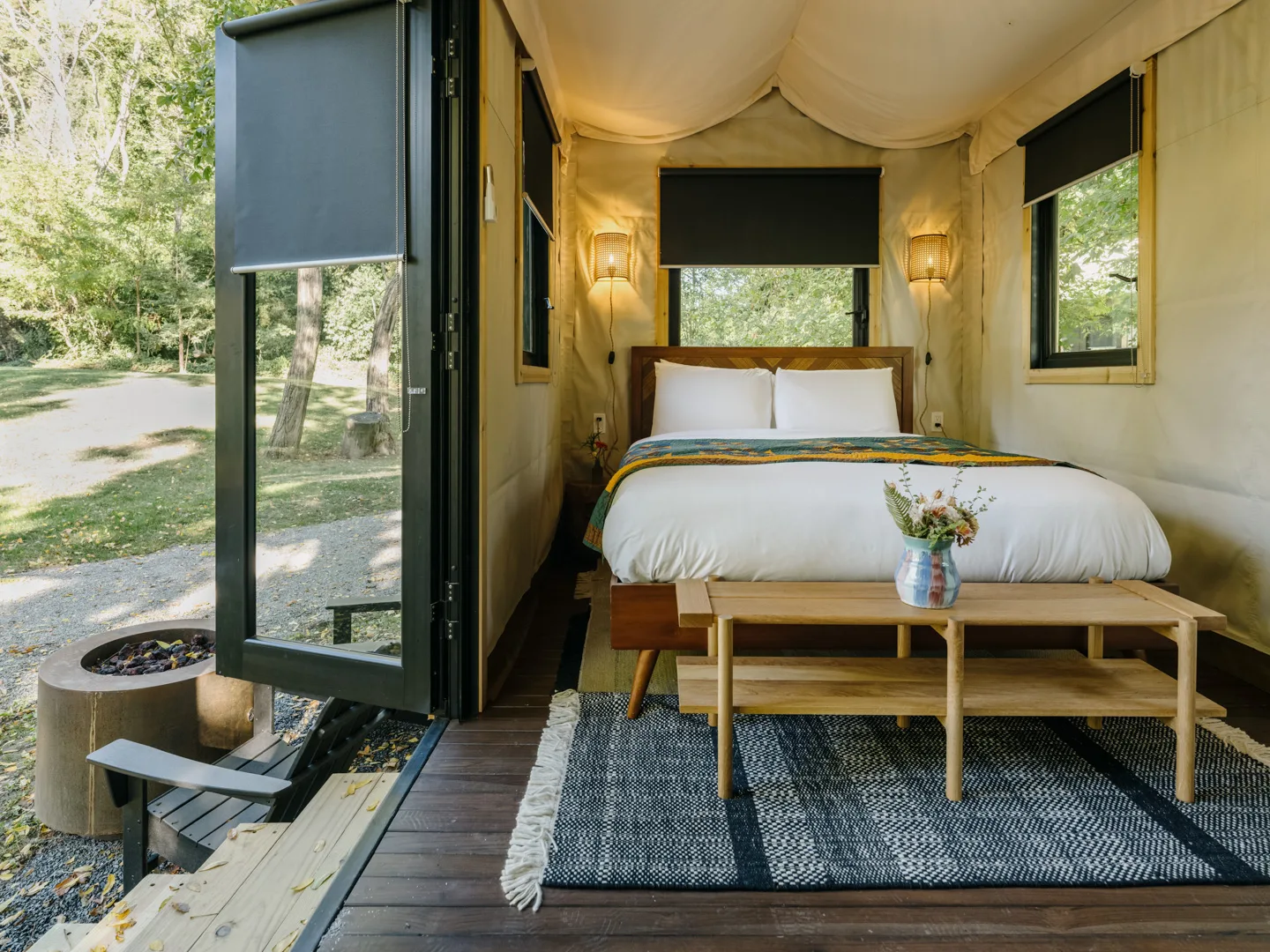 Woj-Dawn-1023-0084 Glamping tent showing bedding